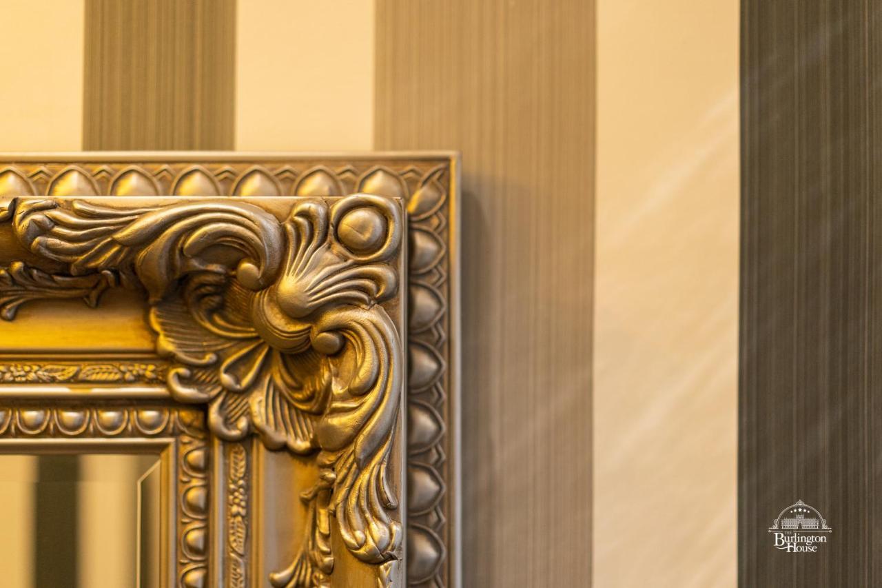 Bed & Breakfast Burlington House Boutique 5*