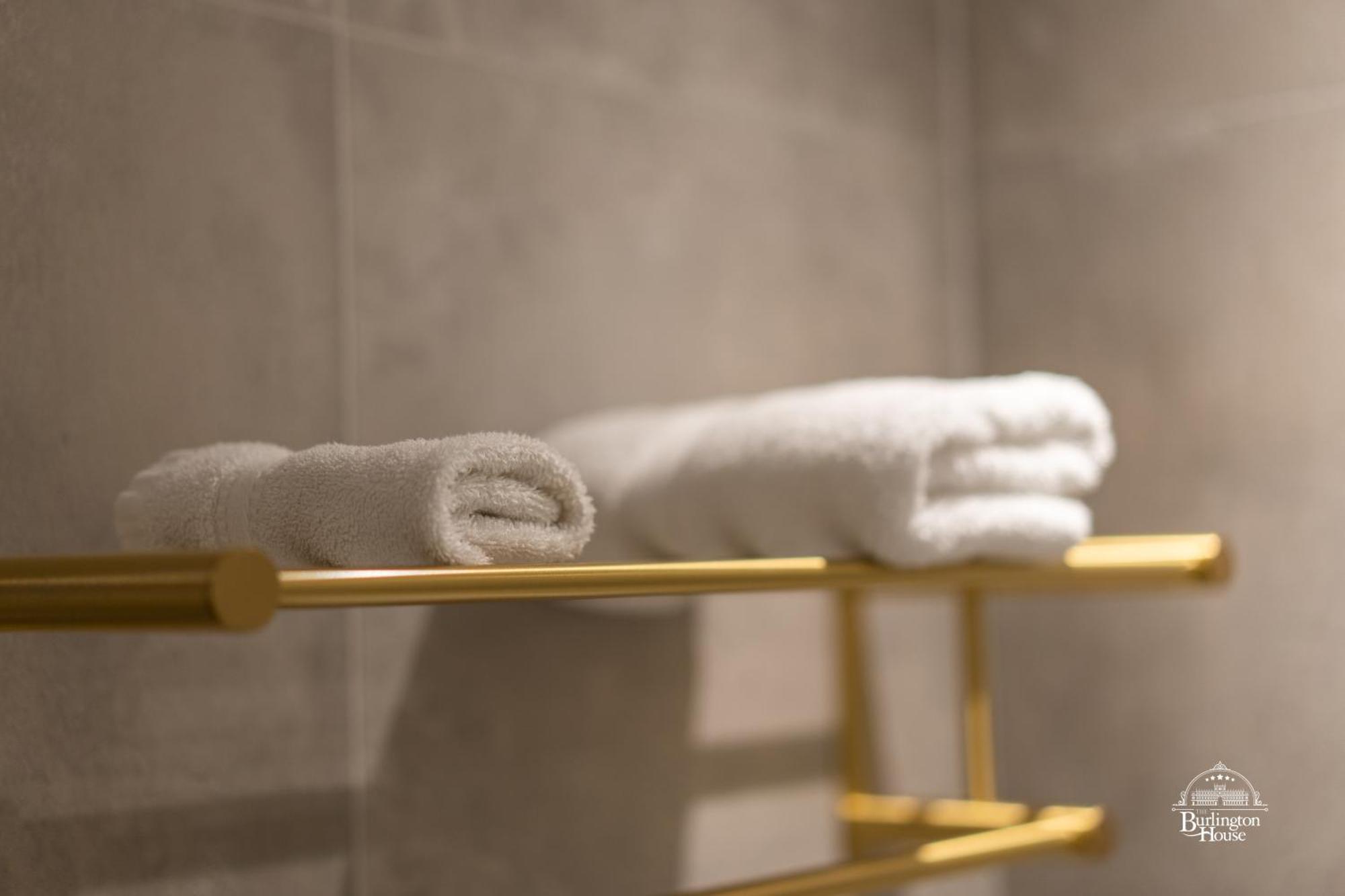 Bed & Breakfast Burlington House Boutique 5*